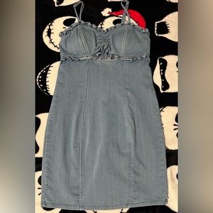 Story On- denim dress, patted cups, adjustable straps, (Never Worn)